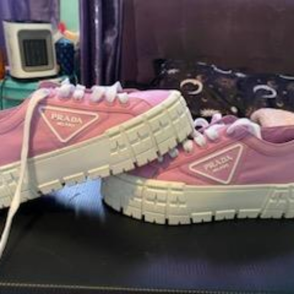 Prada shoes size 6